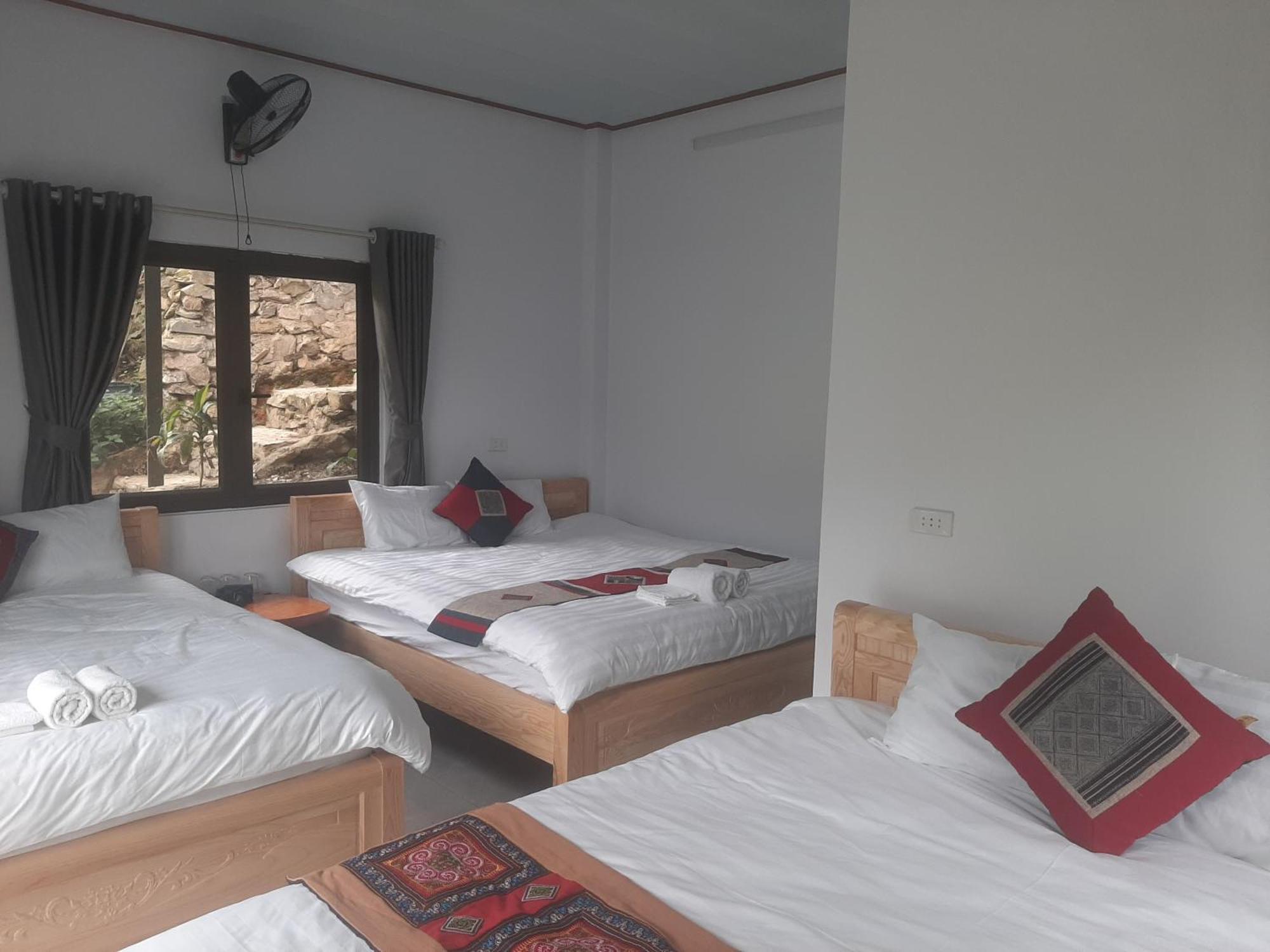Dong Suoi H'Mong Homestay & Bungalow - Trek & Vegetarian Food Mu Cang Chai Room photo